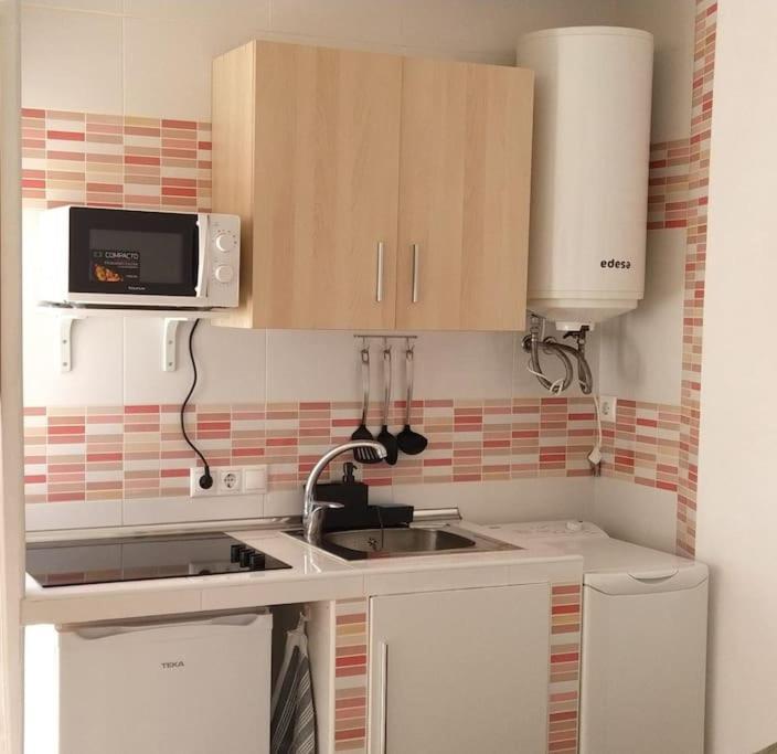 בנאלמדנה Estudio Con Vista Al Mar A 200 Mts De La Playa מראה חיצוני תמונה